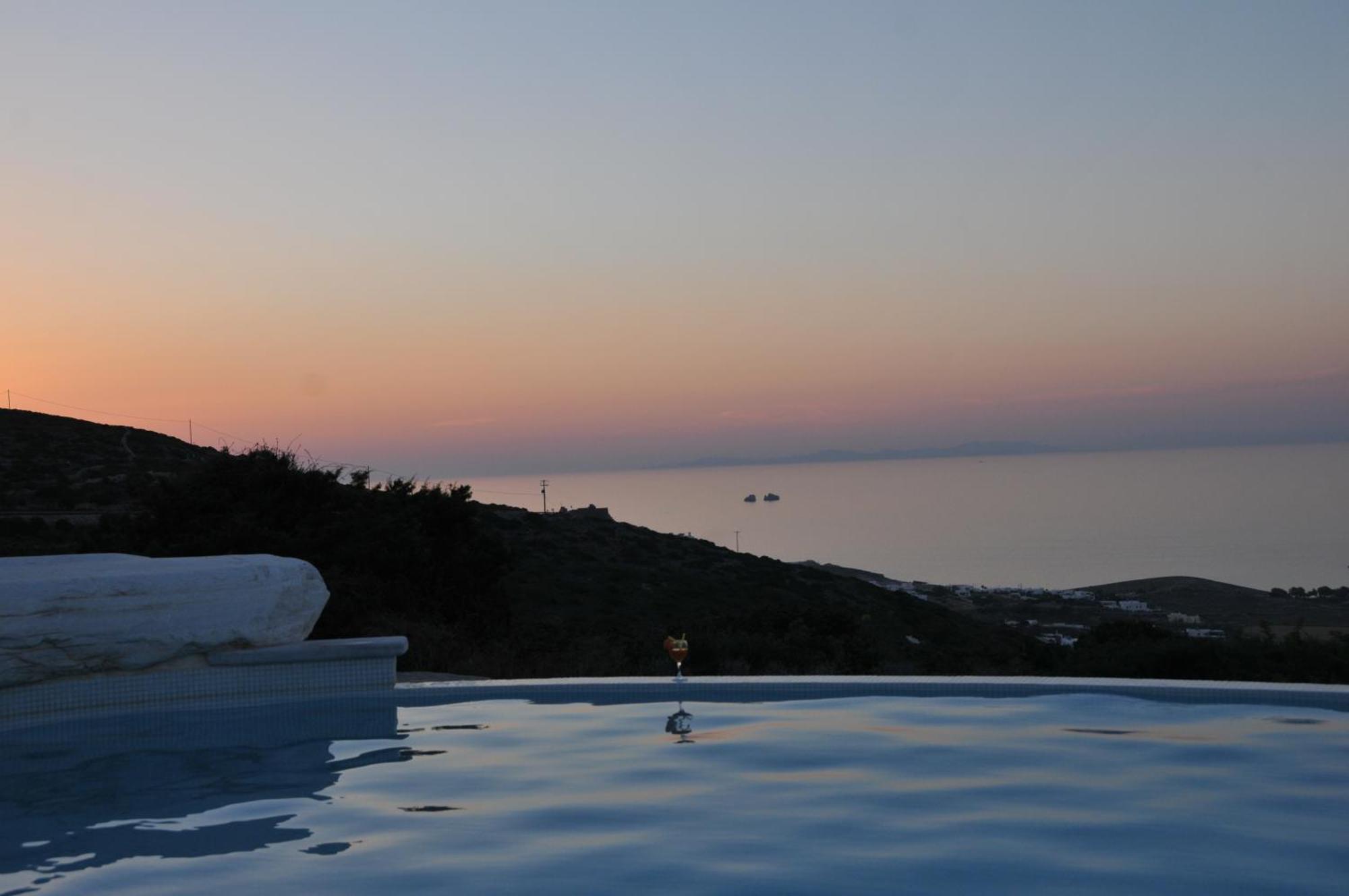 Villa Aeolos With 2 Private Pools Sarakiniko  Exterior photo